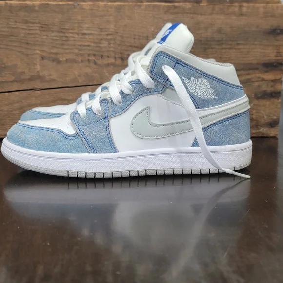 Nike Air Jordan 1 High Og 'Hyper Royal' Wmns 5 Fast Shipper - Picture 3 of 8